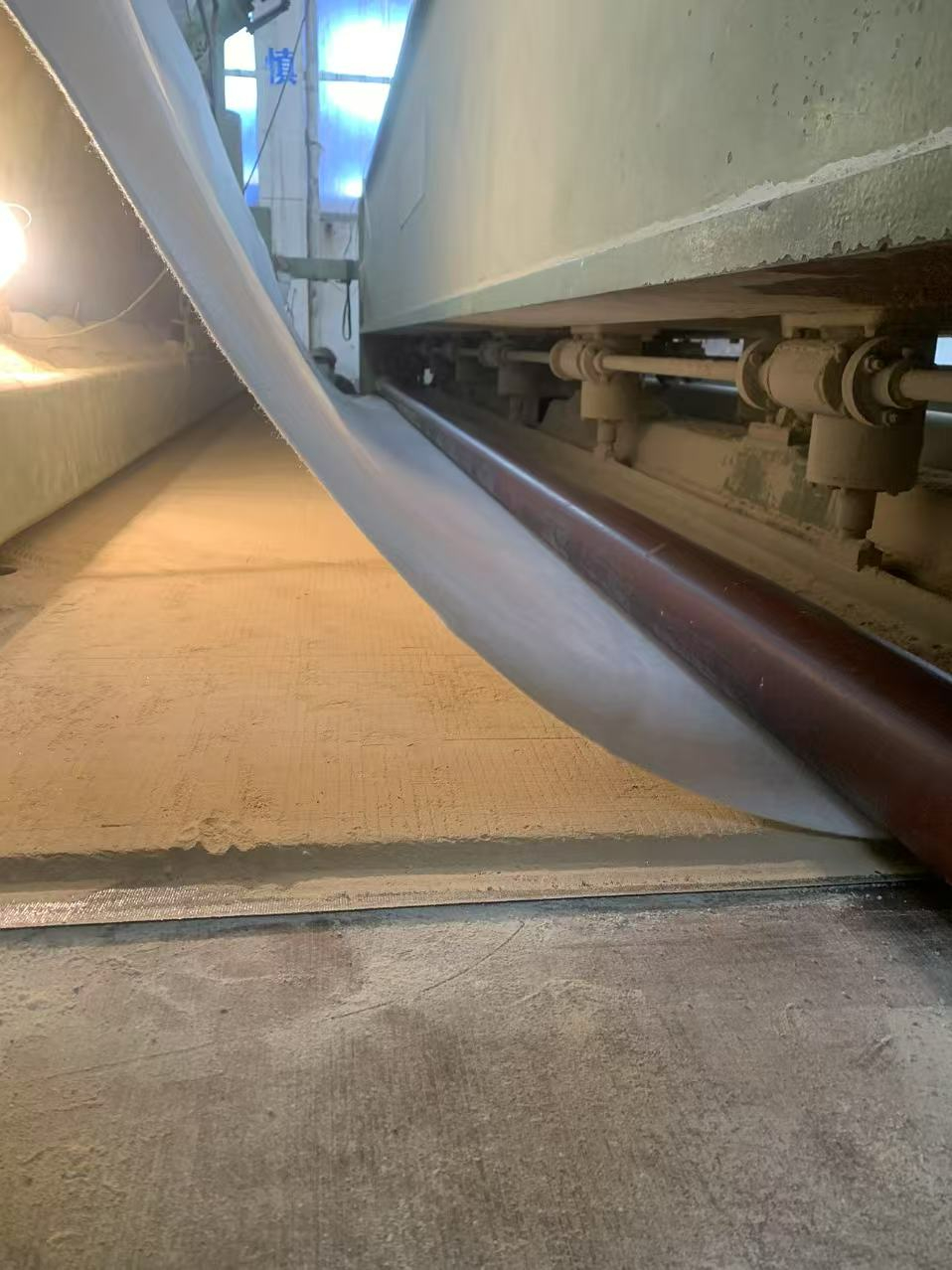 Modified geosythetic fluid barriers